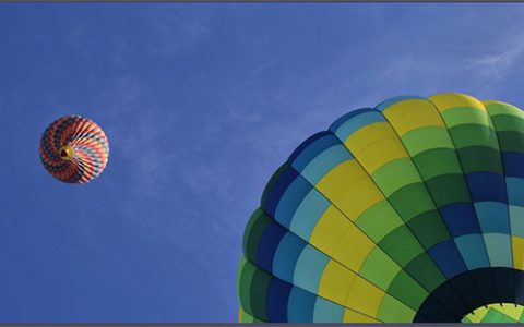 带左右箭头控制的网站幻灯片轮播切换效果